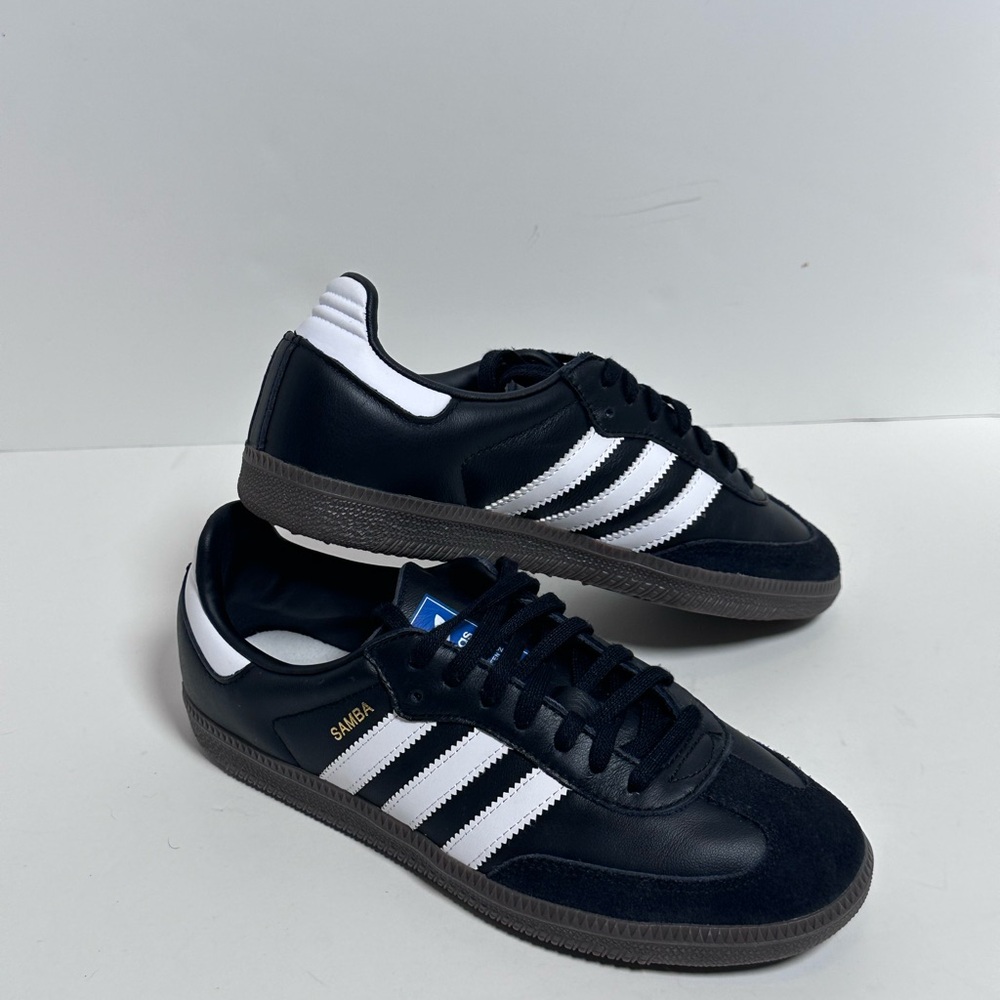 Adidas Black & White Athletic Shoes Classic Design-Women’s 7.5/8 new condition
